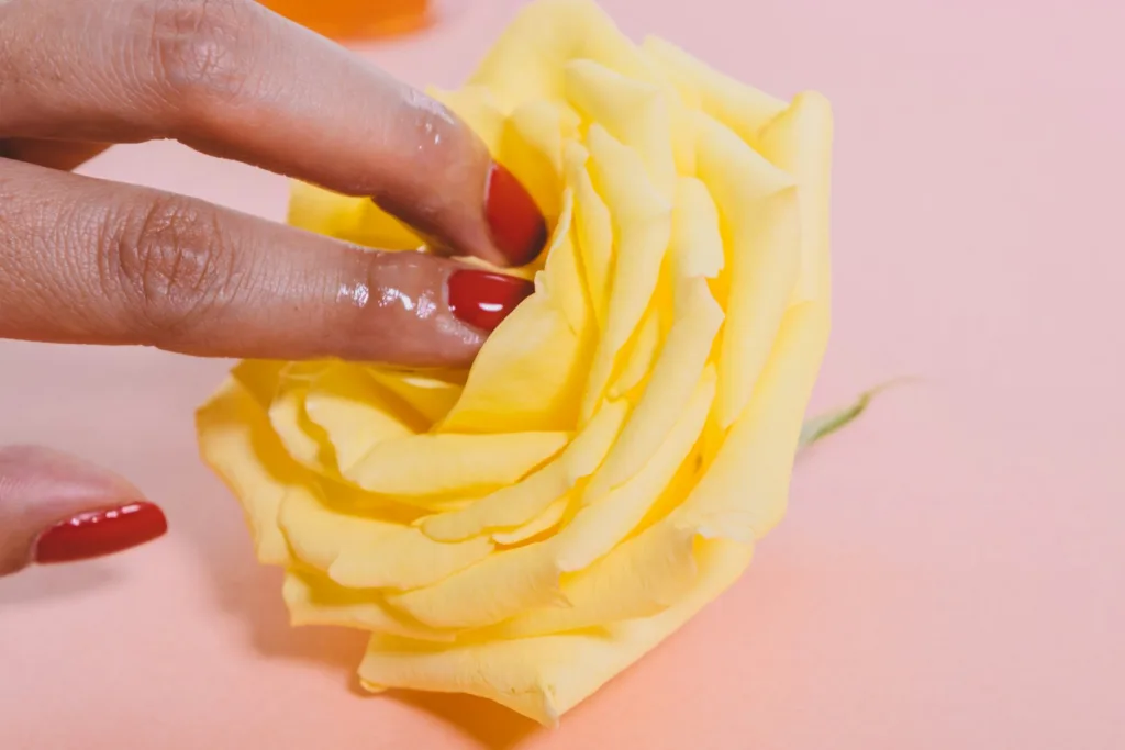 Finger in Blüte